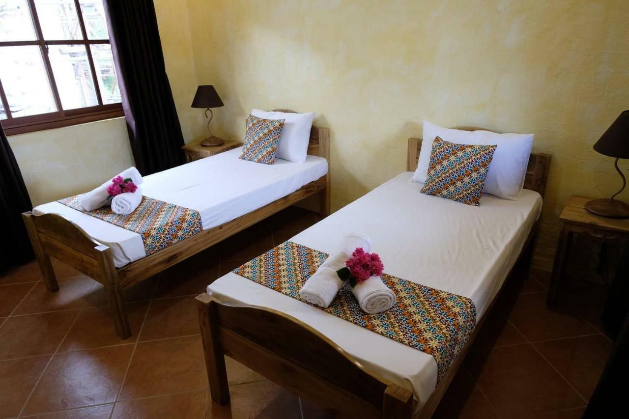 La Casa Di Beatrice Bed & Breakfast Panglao Exterior photo